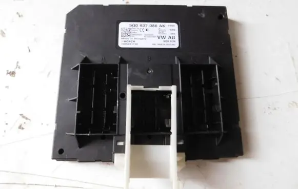 Volkswagen Touran III Other control units/modules