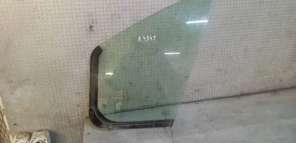 Renault Trafic III (X82) Front door vent window glass four-door