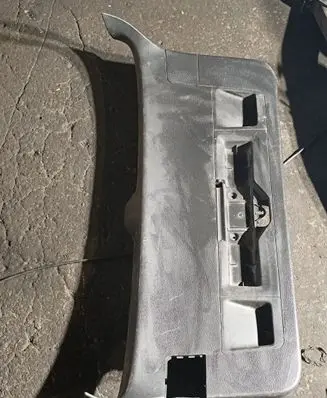 Volkswagen PASSAT B6 Tailgate trim 3C9867605J