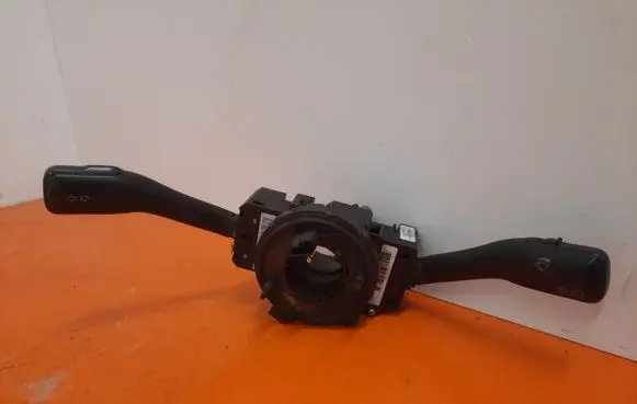 Skoda Fabia Mk1 (6Y) Other switches/knobs/shifts 4B0953503F