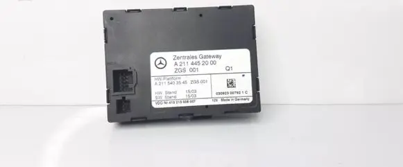 Mercedes-Benz E W211 Gateway control module A2114452000