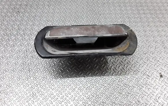 Rear door exterior handle
