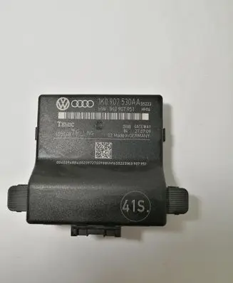 Audi A3 S3 8L Gateway control module 1K0907530AA 1K0907951