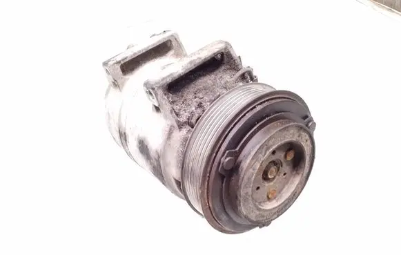 Volvo XC70 Air conditioning (A/C) compressor (pump) 8708581