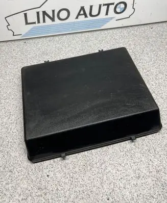 BMW 5 E34 Fuse box cover 1374029
