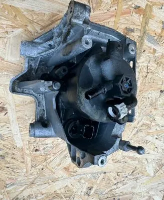 Peugeot 508 RXH Fuel filter bracket/mount holder 