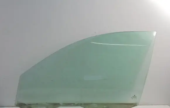 Skoda Fabia Mk1 (6Y) Front door window glass four-door 