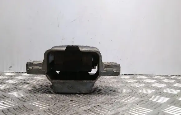 Volkswagen Golf VI Engine mount bracket 1K0199555