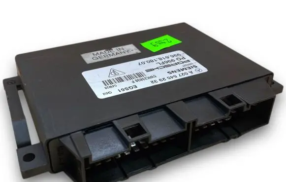 Mercedes-Benz C W206 Central body control module A2939 A0275452932
