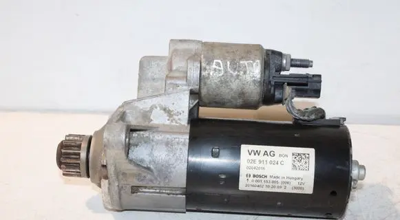 Volkswagen Caddy Starter motor 02E911024C