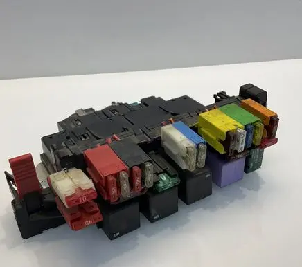 Mercedes-Benz S W220 Fuse module A0285458132 04513234933099 0285458132
