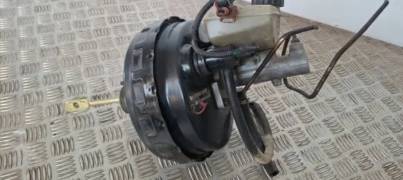 Volvo V70 Brake booster P08683259