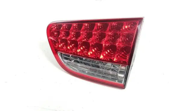 Citroen C-Crosser Tailgate rear/tail lights