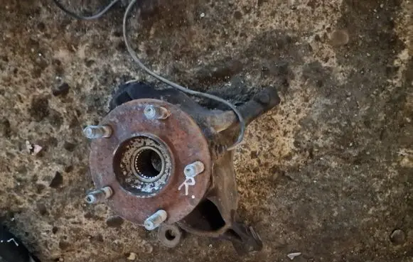 Mazda CX-5 Front wheel hub