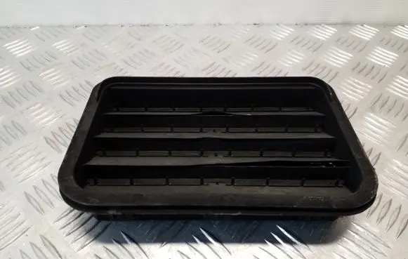 Skoda Octavia Mk3 (5E) Quarter panel pressure vent 7PP819181A
