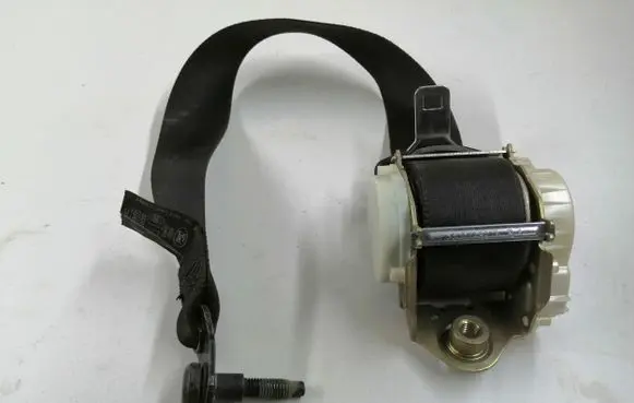 Ford Focus Front seatbelt 4M51A61294AK