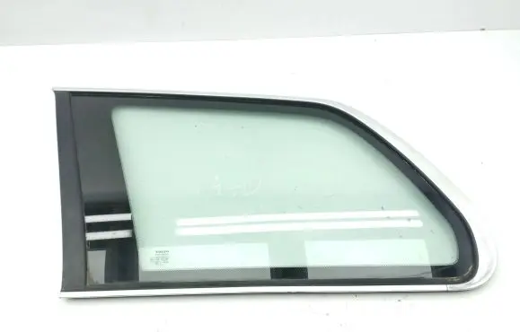 Volvo XC90 Rear side window