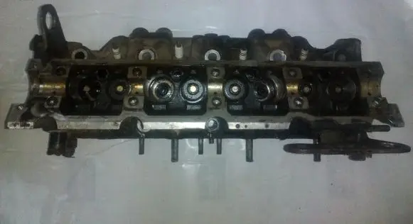 Renault Laguna I Engine head 