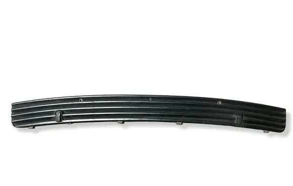 Volkswagen Multivan T4 Wiper trim 701819103