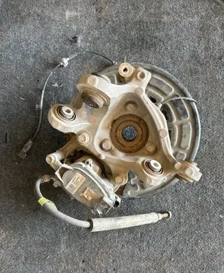 Chevrolet Camaro Rear wheel hub 23206823 23339010
