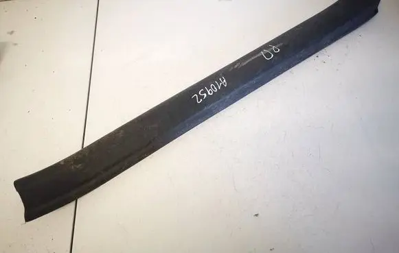Toyota Corolla Verso AR10 Front sill trim cover 679130F010