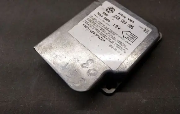 Seat Alhambra (Mk1) Airbag control unit/module 6Q0909605