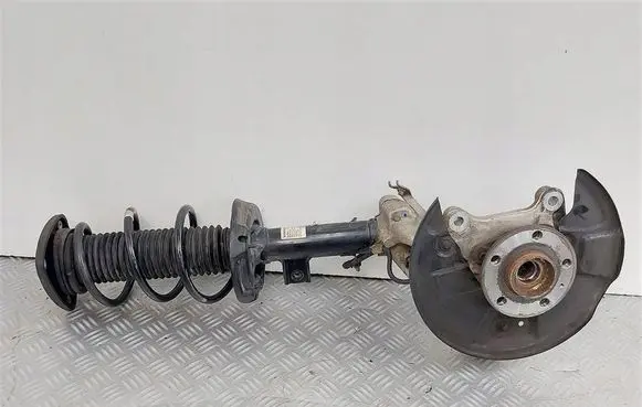Volvo XC40 Front shock absorber/damper 32246638