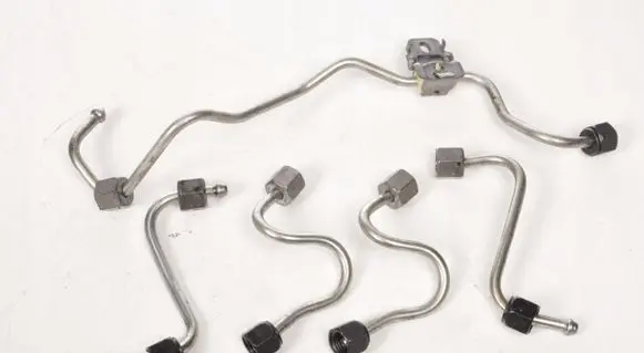 Ford Mondeo MK V Fuel injector supply line/pipe 