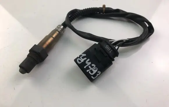 Audi A6 S6 C5 4B Lambda probe sensor 030906262L