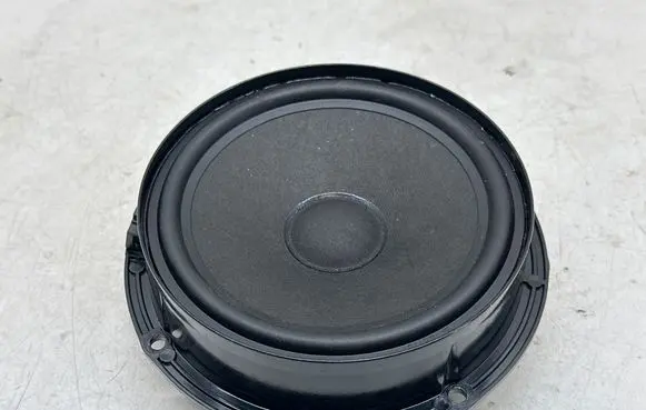 Volkswagen Caddy Subwoofer speaker 7E0035453L