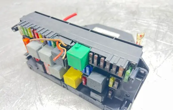 Mercedes-Benz E W212 Fuse box set A2129008307 A2129020603 A2129024403