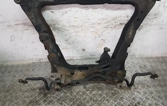 Nissan Qashqai Front axle beam 