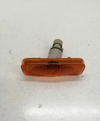 Opel Omega B1 Front fender indicator light GM90457814