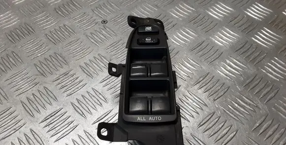 Lexus GS 300 350 430 450H Electric window control switch 8404030120