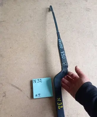 Volvo 850 Front wiper blade arm 56564544