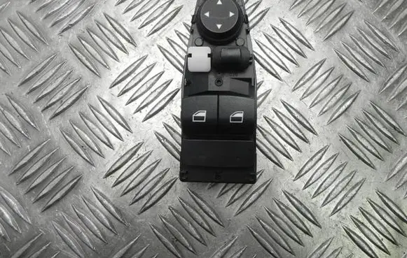 BMW 2 F22 F23 Electric window control switch 9226265 T4119