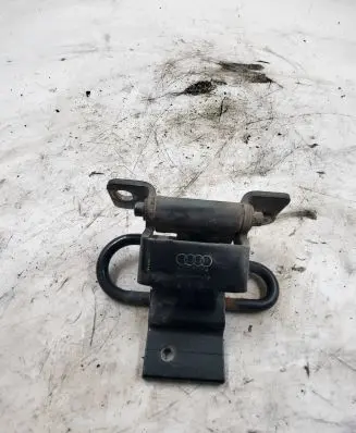 Audi A4 S4 B5 8D Rear door lower hinge 4A0833411A