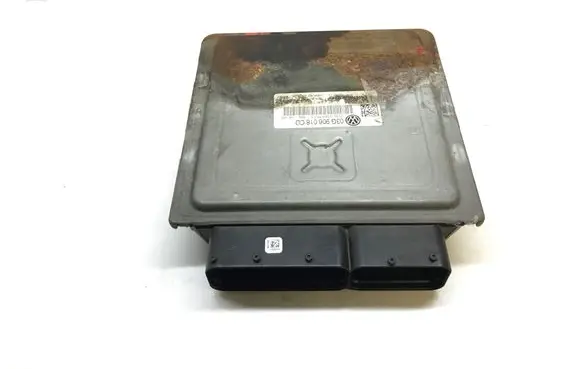 Volkswagen PASSAT B6 Engine control unit/module 03G906018CD K402