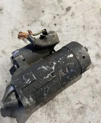 Mitsubishi Pajero Starter motor