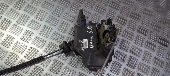 Audi A8 S8 D3 4E Rear door lock 4E0839016