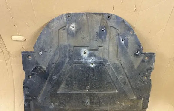 Renault Kadjar Engine splash shield/under tray 