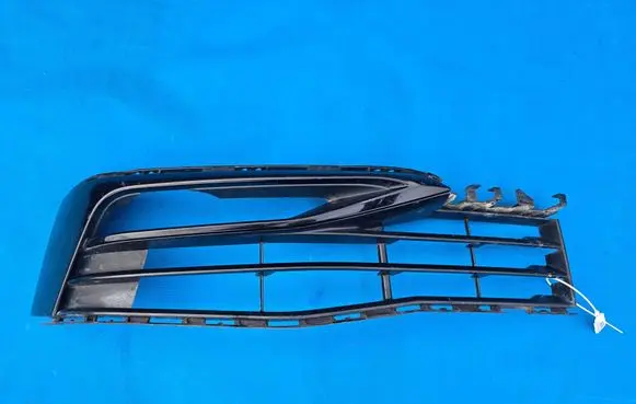 BMW 5 G30 G31 G38 Front bumper lower grill 7385278