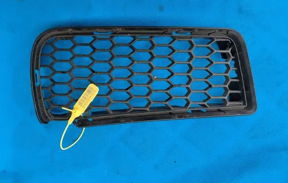 BMW 6 F12 F13 Front bumper lower grill 8050505