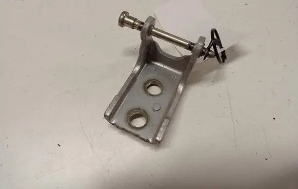 Citroen C5 Rear door lower hinge