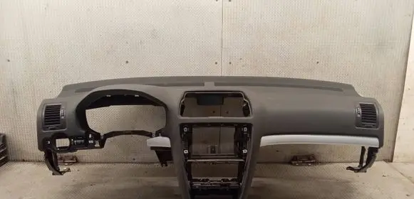 Skoda Octavia Mk2 (1Z) Dashboard 