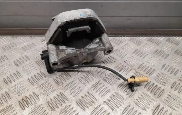 Audi A6 S6 C7 4G Engine mount bracket 4G0199381