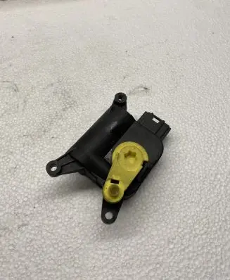 Volkswagen Golf V A/C air flow flap actuator/motor 2K2907511C