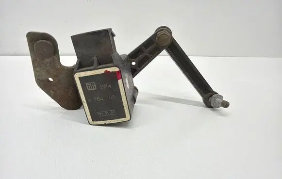 BMW 5 E60 E61 Rear suspension height sensor lever 6784700 210109