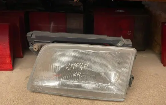 Opel Kadett E Headlight/headlamp 90181002 1305621030
