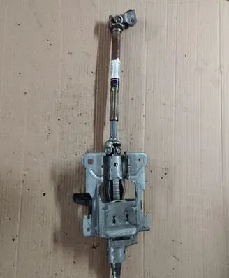 Peugeot 2008 I Steering wheel axle 9673158577